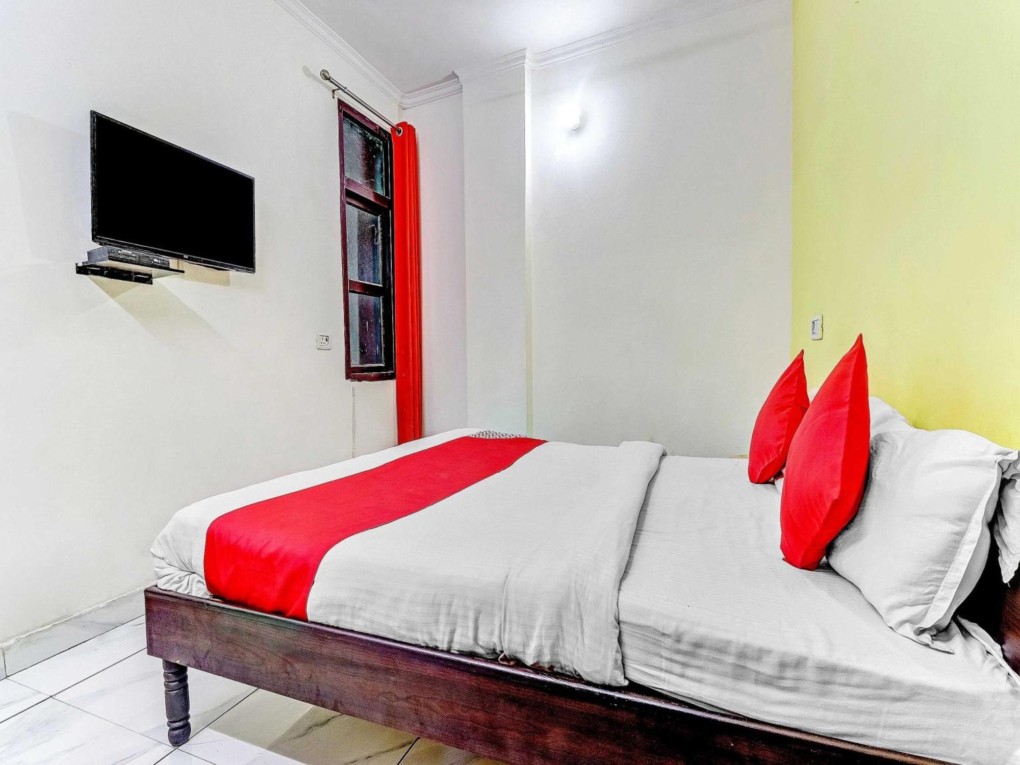 Hotel O Cozy Stay Delhi Kültér fotó