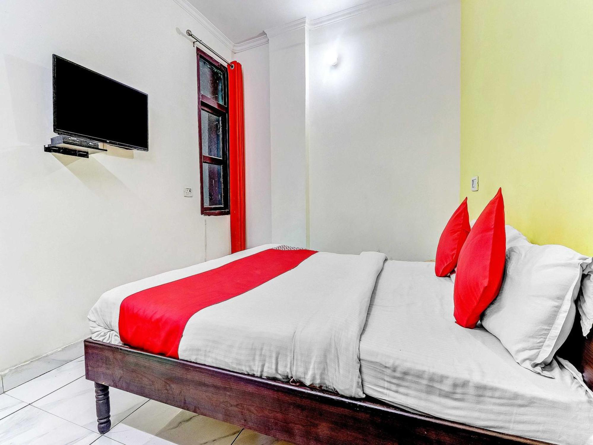 Hotel O Cozy Stay Delhi Kültér fotó