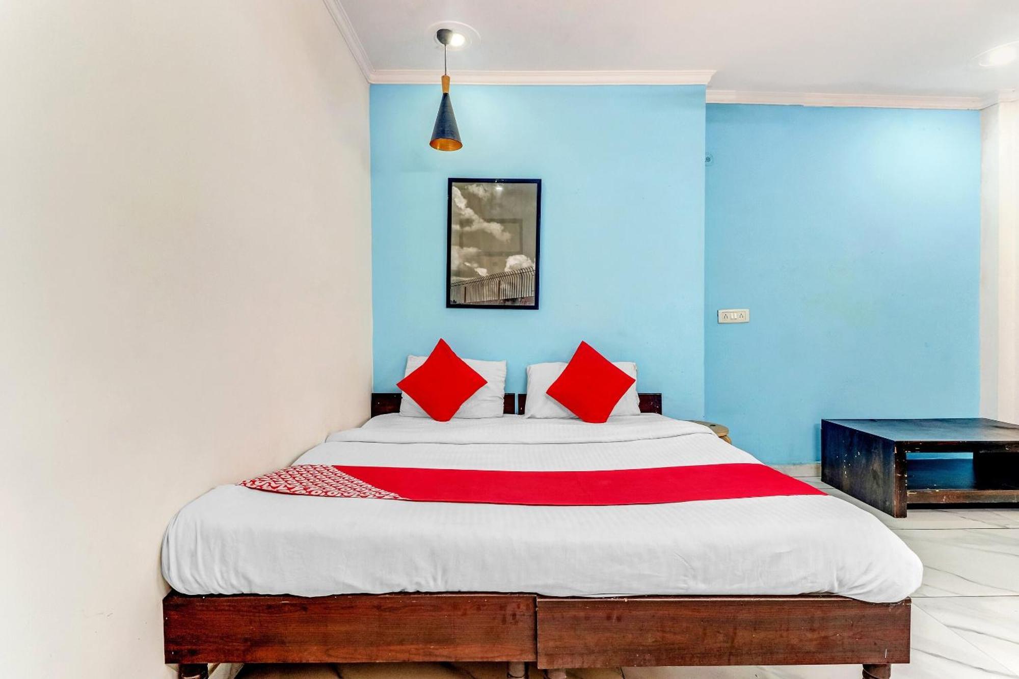 Hotel O Cozy Stay Delhi Kültér fotó