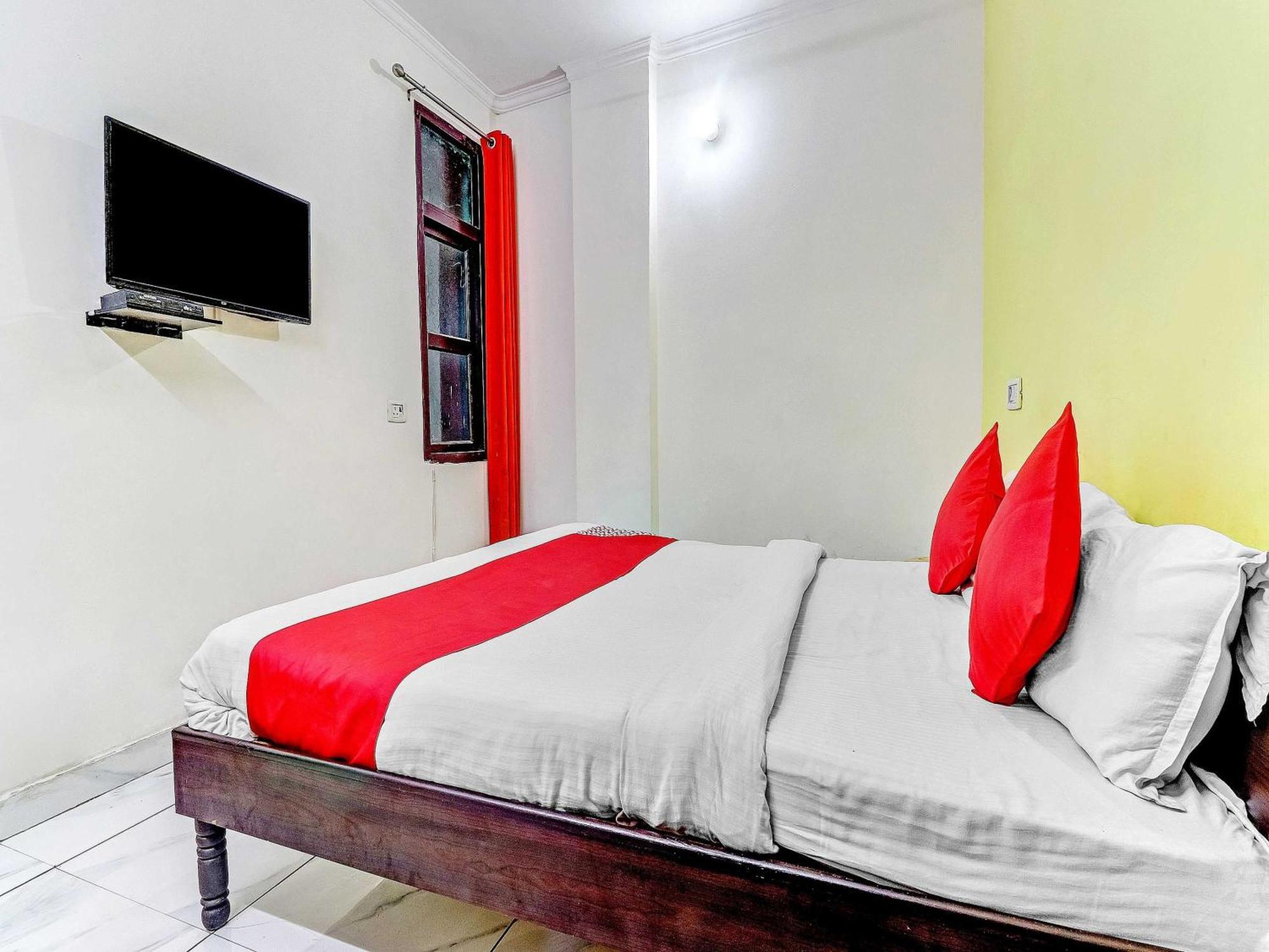 Hotel O Cozy Stay Delhi Kültér fotó