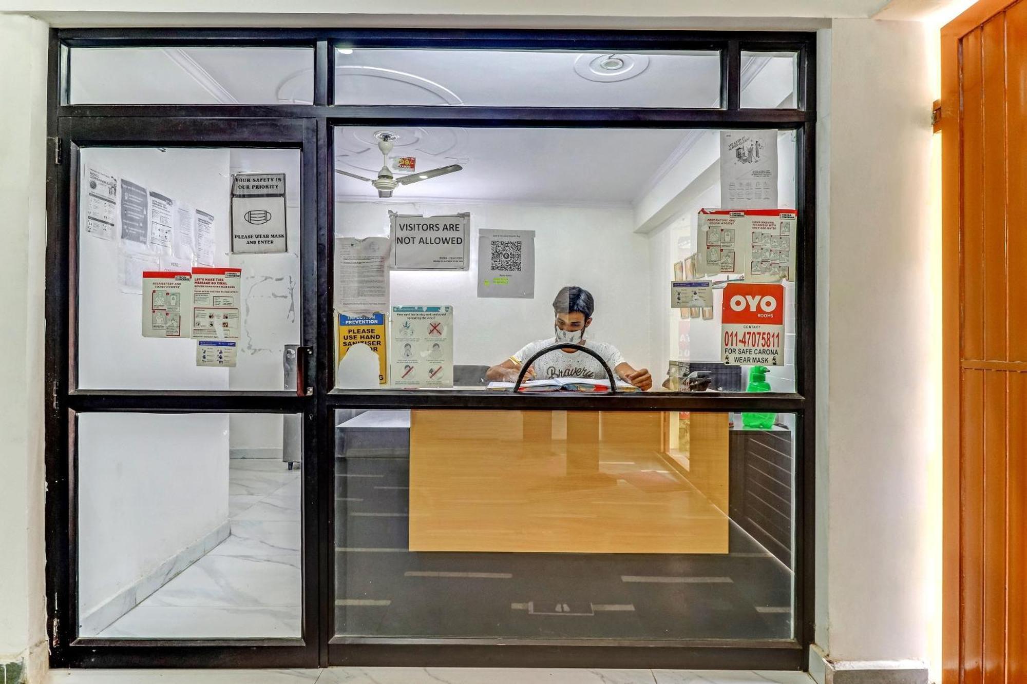 Hotel O Cozy Stay Delhi Kültér fotó